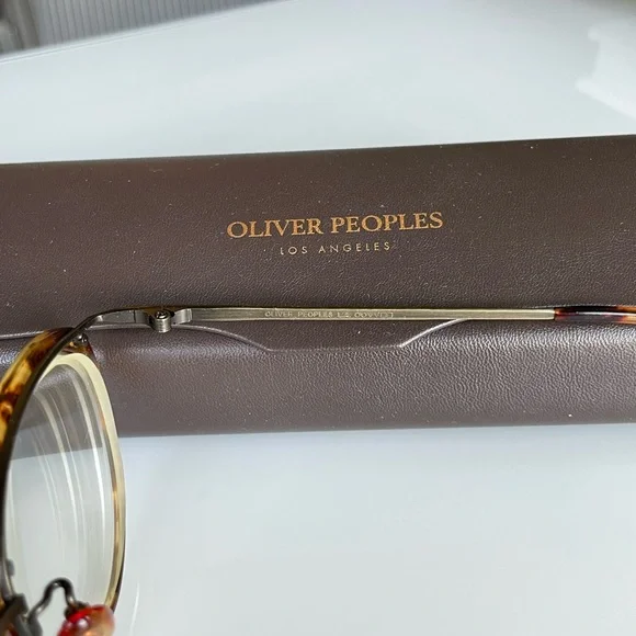 Oliver Peoples OP-9 Vintage 1980s Tortoise Eyeglasses in Mint Condition - Picture 9 of 15